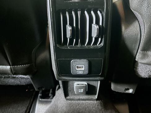 Used 2022 Jeep Compass Latitude image 27