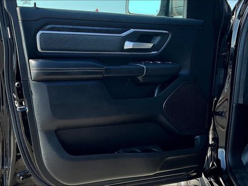 Used 2019 RAM 1500 Big Horn AWD/4WD image 18