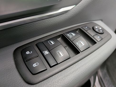 Used 2022 RAM 1500 Big Horn AWD/4WD image 28