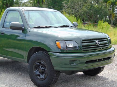 Used 2001 Toyota Tundra 2WD Regular Cab image 1