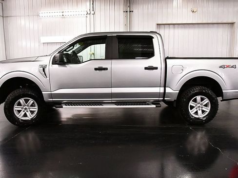 Used 2021 Ford F150 XLT AWD/4WD image 4
