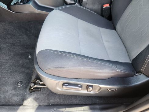 Used 2020 Toyota Tacoma TRD Off-Road w/ Technology Package image 11