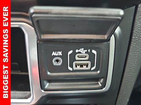 Used 2021 Jeep Wrangler Unlimited Sport image 25