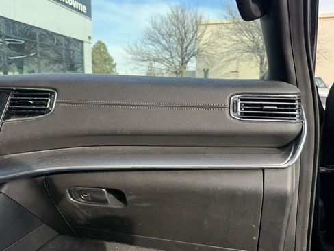 Used 2023 Jeep Wagoneer Series II w/ Convenience Group I image 29