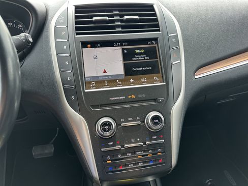 Used 2018 Lincoln MKC Reserve w/ Lincoln MKC Climate Package AWD/4WD image 23