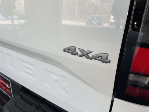 New 2026 Nissan Frontier S AWD/4WD image 17