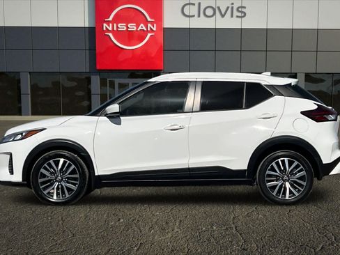 Used 2023 Nissan Kicks SV FWD image 6