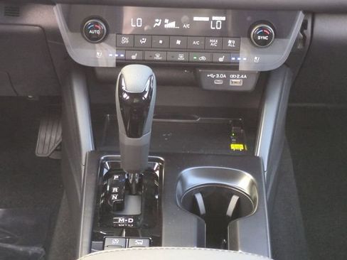 New 2026 Subaru Outback Touring XT AWD/4WD image 19