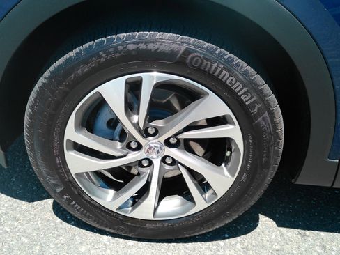Used 2023 Buick Envision Essence AWD/4WD image 23