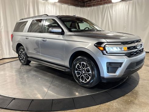 Used 2024 Ford Expedition Max XLT image 10