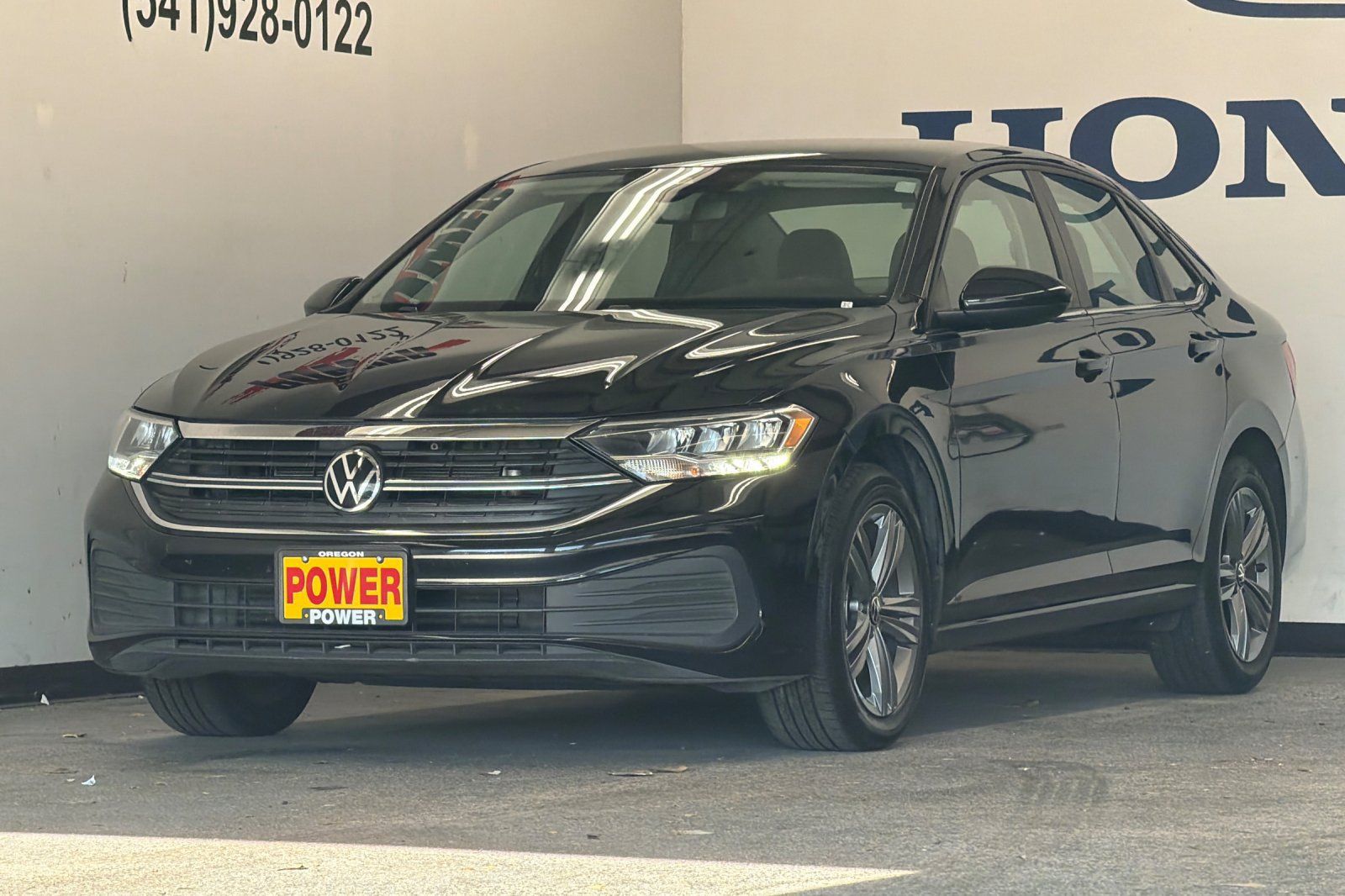 Used 2024 Volkswagen Jetta SE FWD image 7