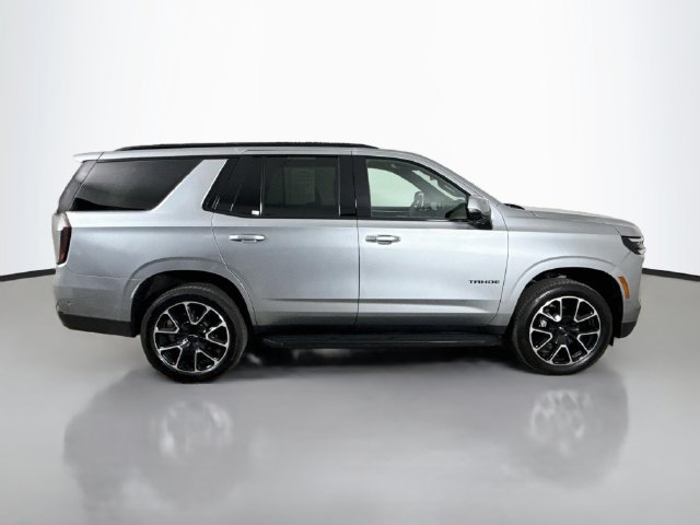 Used 2025 Chevrolet Tahoe RST w/ Comfort Package AWD/4WD image 9