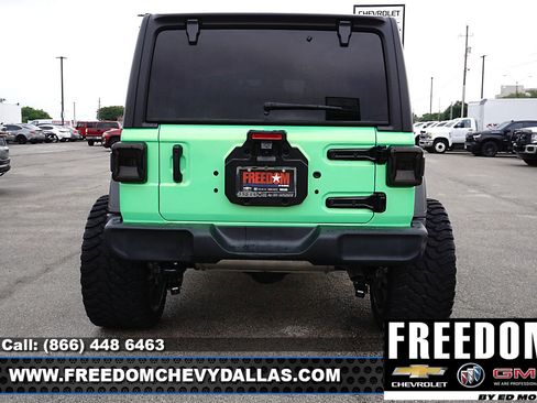 Used 2024 Jeep Wrangler Sport S image 39