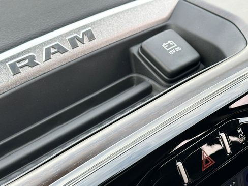 New 2024 RAM 2500 Laramie image 18
