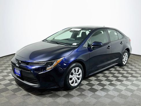 Certified 2024 Toyota Corolla LE FWD image 3