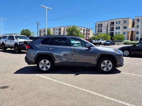 Certified 2025 Toyota RAV4 XLE AWD/4WD image 6