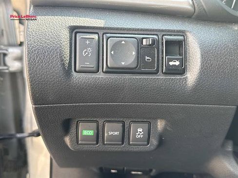 Used 2017 Nissan Sentra SV FWD image 20