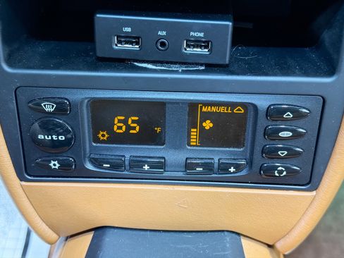 Used 2000 Porsche 911 Carrera image 26