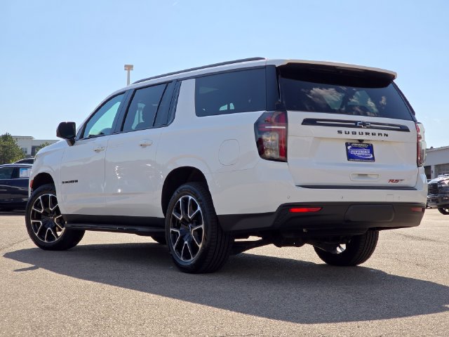 Used 2023 Chevrolet Suburban RST w/ Luxury Package AWD/4WD image 28