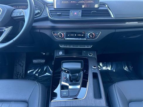 Certified 2023 Audi Q5 2.0T Premium w/ Convenience Package image 11