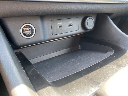 Used 2023 Nissan Rogue SV AWD/4WD image 23