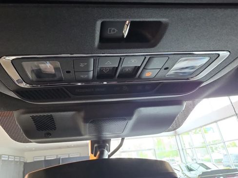 Used 2025 Ford F150 Lariat w/ Equipment Group 502A High AWD/4WD image 29
