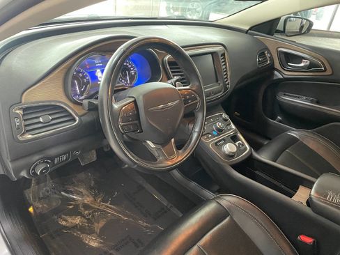 Used 2016 Chrysler 200 C w/ Premium Group image 16