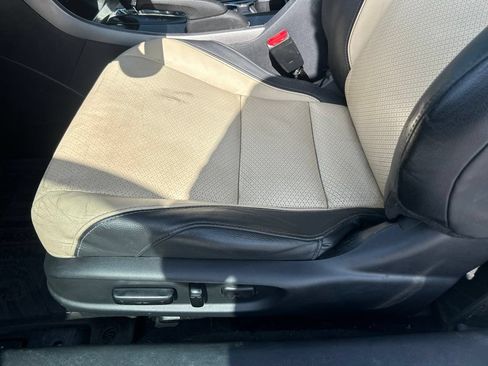 Used 2017 Honda Accord EX-L image 18