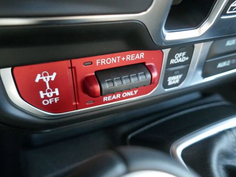 New 2026 Jeep Wrangler Unlimited Rubicon AWD/4WD image 19