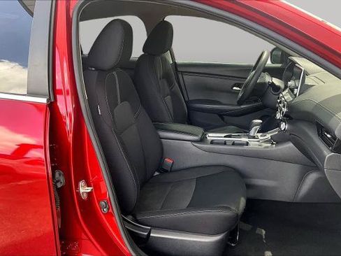 Certified 2024 Nissan Sentra SV FWD image 9