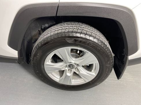 Certified 2021 Toyota RAV4 XLE image 31