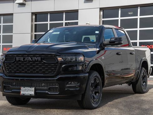 New 2026 RAM 1500 4x4 Crew Cab image 3