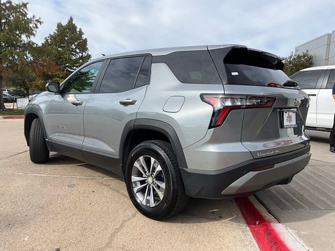 Used 2025 Chevrolet Equinox LT image 8