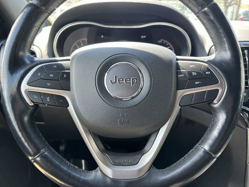 Certified 2020 Jeep Grand Cherokee Altitude AWD/4WD image 10