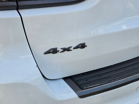 Used 2020 Jeep Grand Cherokee Limited X image 12