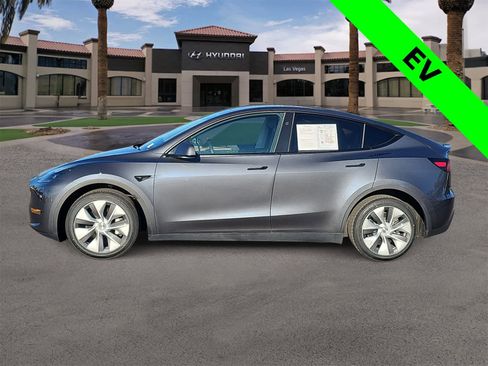 Used 2023 Tesla Model Y Long Range image 5