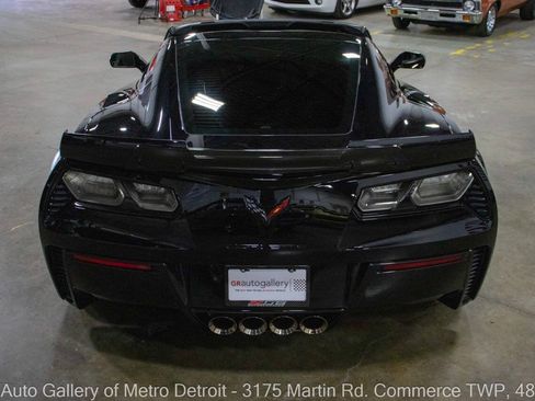 Used 2016 Chevrolet Corvette Z06 w/ 3LZ Preferred Equipment Group RWD image 6