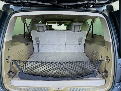 Used 2020 GMC Yukon XL SLT image 28
