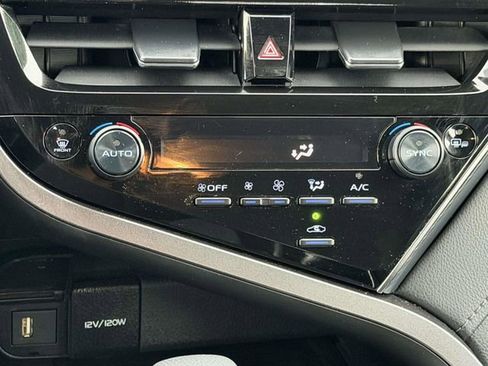 Used 2023 Toyota Camry LE w/ Convenience Package image 14