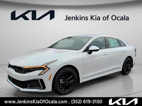 New 2026 Kia K5 LXS FWD image 10