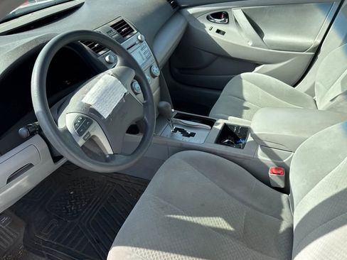 Used 2009 Toyota Camry LE FWD image 9
