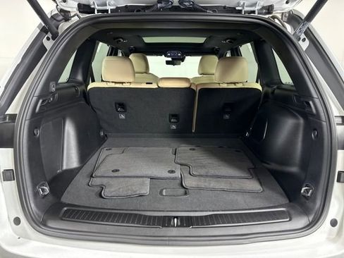 Used 2023 Jeep Grand Cherokee 4WD 4xe w/ Luxury Tech Group II image 27