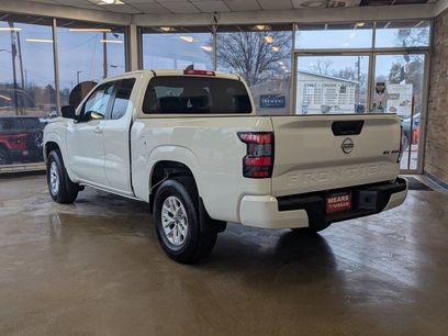 Used 2024 Nissan Frontier SV w/ Technology Package