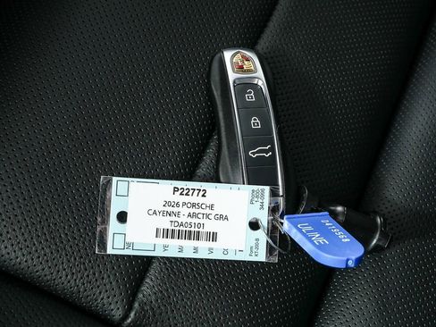 New 2026 Porsche Cayenne image 40