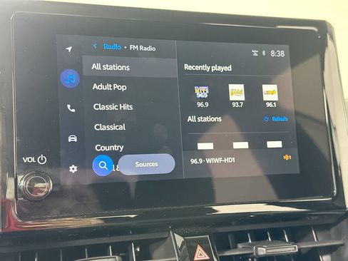 Used 2024 Toyota Corolla LE FWD image 29