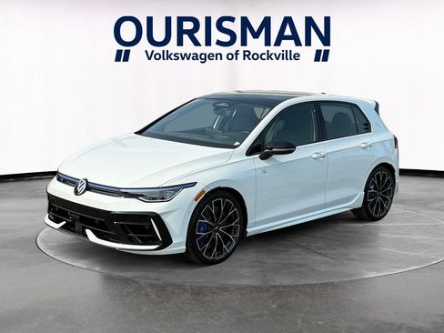Used 2026 Volkswagen Golf AWD/4WD image 2