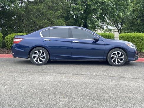 Used 2016 Honda Accord EX-L image 2