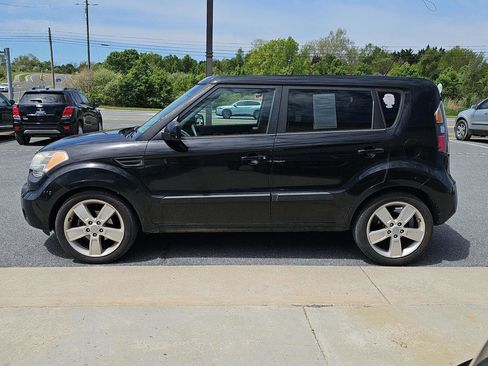Used 2011 Kia Soul ! image 3