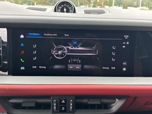 New 2025 Porsche Cayenne Coupe image 23