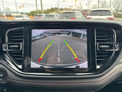 Used 2025 Dodge Durango GT image 17